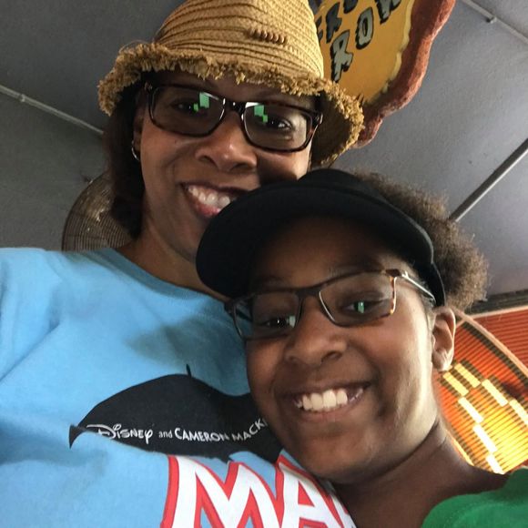 Meet your Posher, Monica - Picture 1 of 1